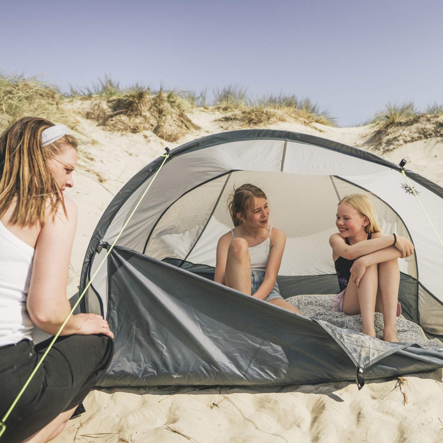 Σκίαστρο Παραλίας Outwell Eastbourne Beach Shelter | www.lightgear.gr