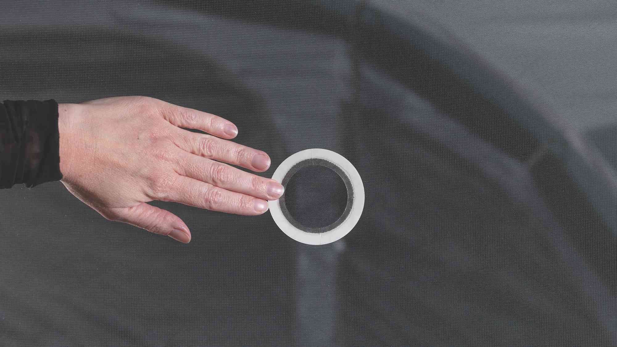 Επιθέματα Επισκευής Σίτας Tenacious Tape Outwell | www.lightgear.gr