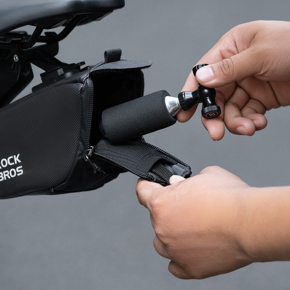 Τρόμπα CO2 Rockbros Aluminum Alloy Presta/Schrader Μαύρο 5,5x10x2,5cm | www.lightgear.gr
