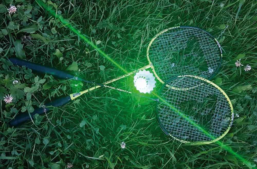 Μπάλες Badminton Led Schildkrot Magic Night 3τεμ | www.lightgear.gr