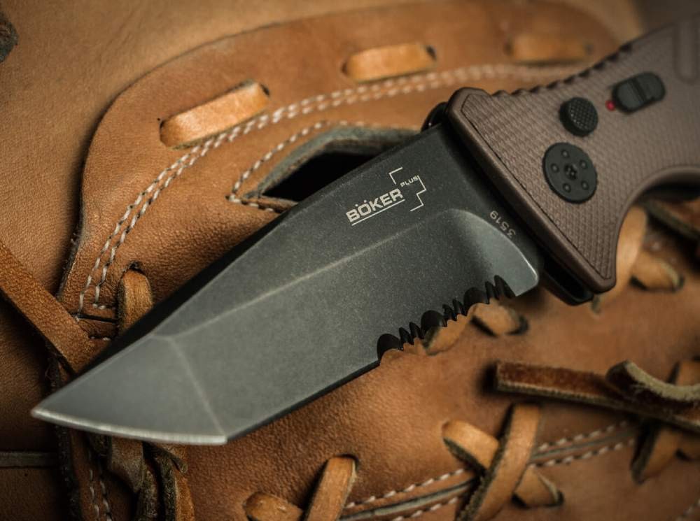 Σουγιάς Boker Plus Strike Tanto | www.lightgear.gr