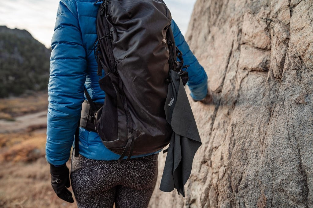Πετσέτα Ultralight Nanofiber Matador Travel Small 39 x 39cm | www.lightgear.gr