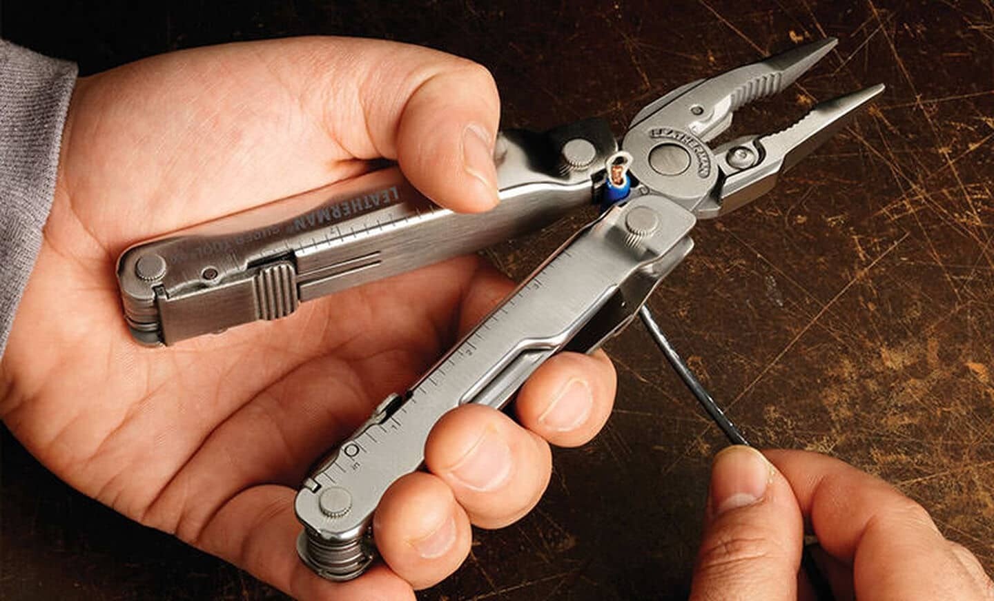 Πολυεργαλείο Leatherman SUPER Tool 300 Black+ Molle Θήκη | www.lightgear.gr