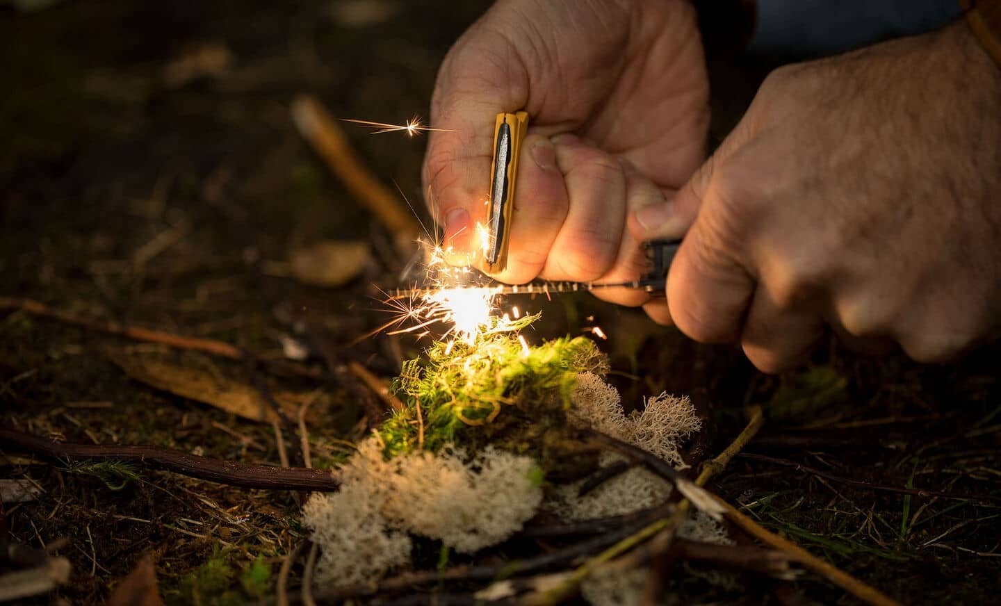 Πολυεργαλείο Leatherman SIGNAL + Molle Θήκη | www.lightgear.gr