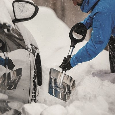 Φτυάρι Χιονιού Fiskars | www.lightgear.gr