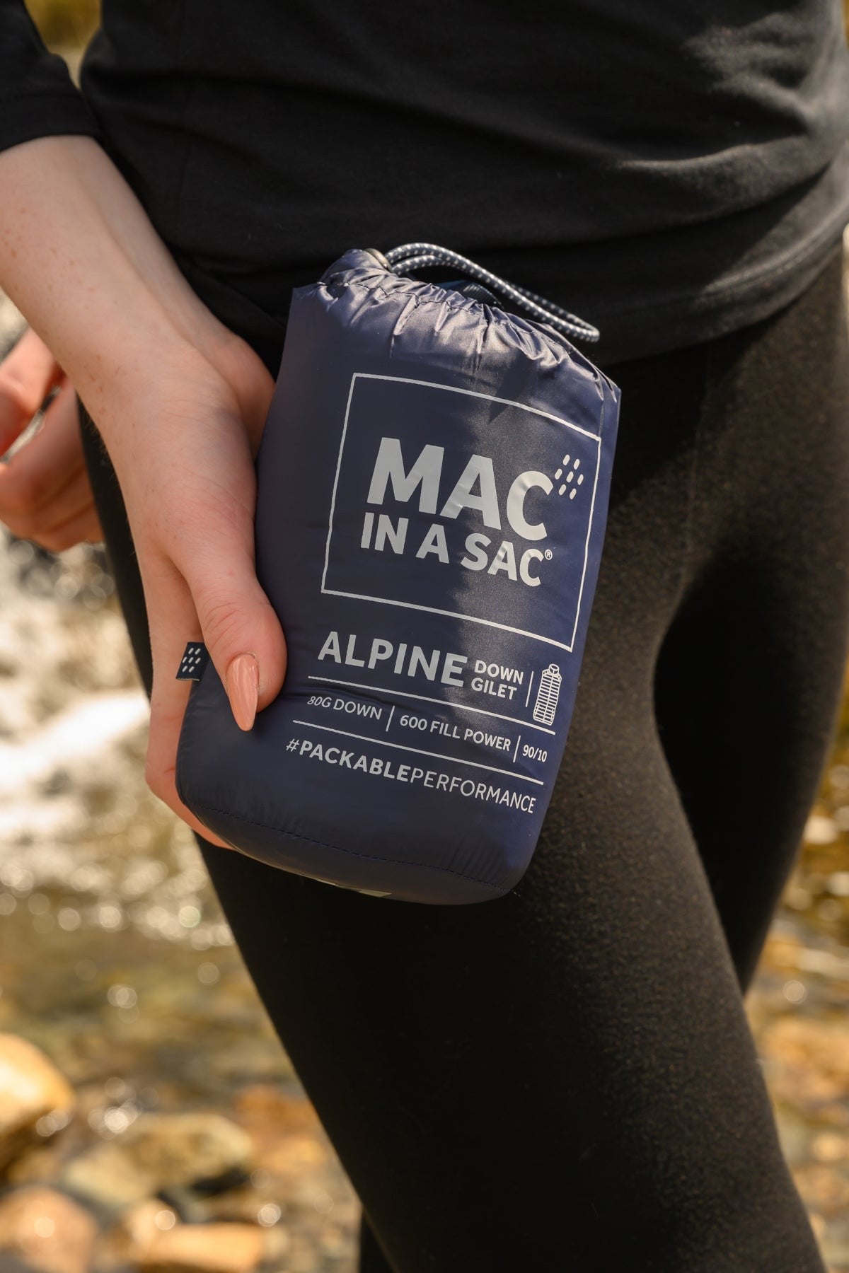 Γυναικείο Πουπουλένιο Γιλέκο Mac In A Sac Alpine Σκούρο Μπλε | www.lightgear.gr