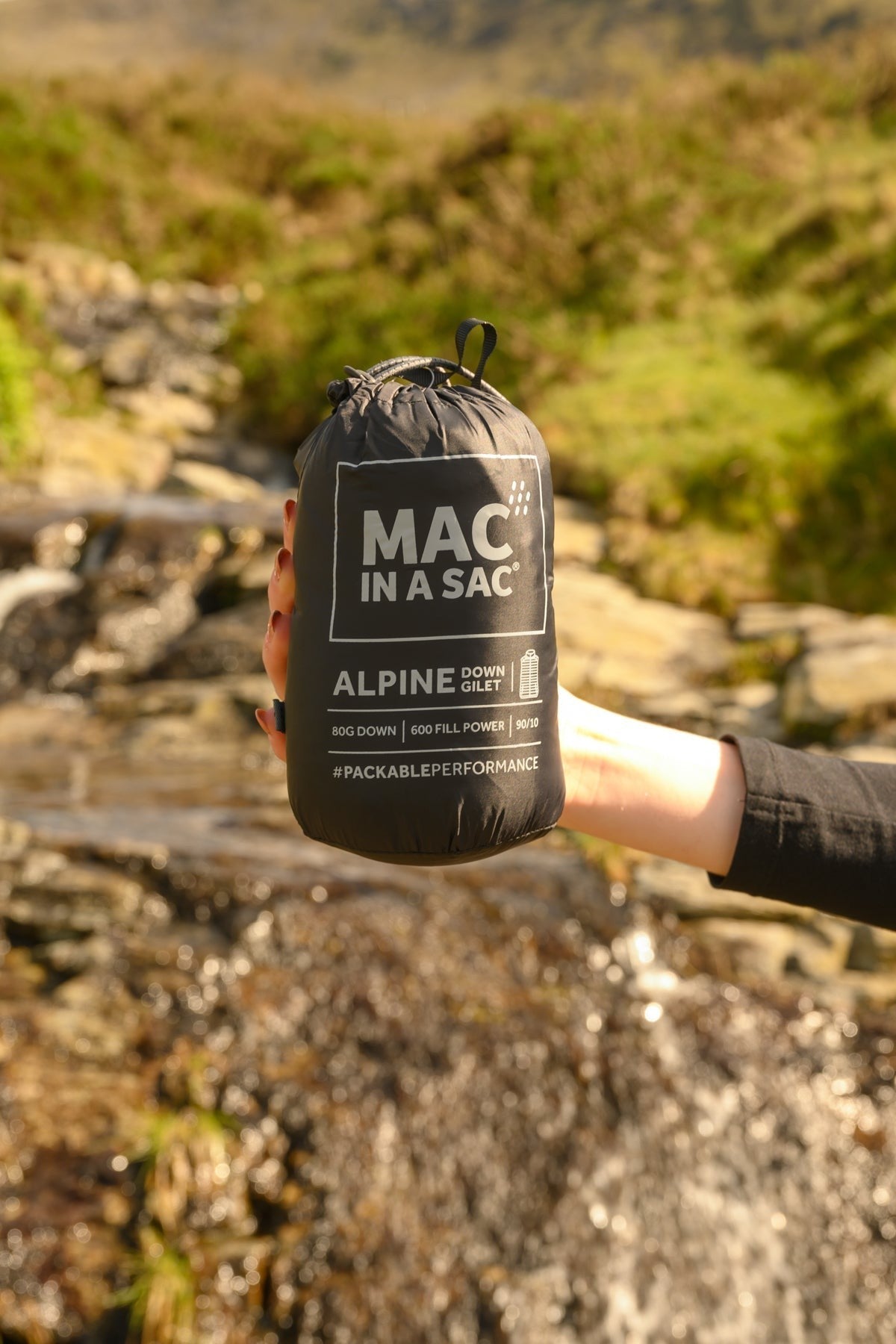 Γυναικείο Πουπουλένιο Γιλέκο Mac In A Sac Alpine Μαύρο | www.lightgear.gr