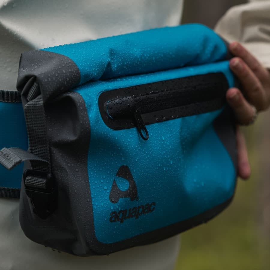 Αδιάβροχο Τσαντάκι Μέσης Aquapac 822 Cool Blue | www.lightgear.gr