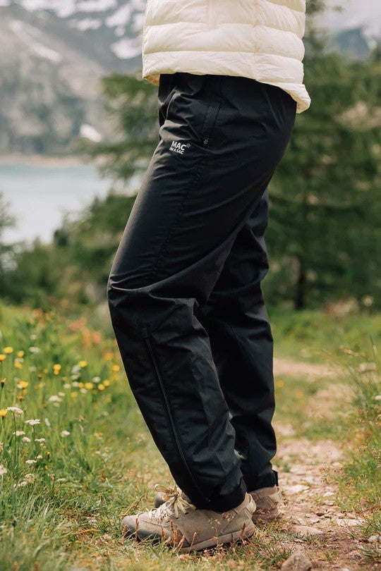 Γυναικείο Αδιάβροχο Παντελόνι Mac In A Sac Overtrousers Voyager Liquorice | www.lightgear.gr