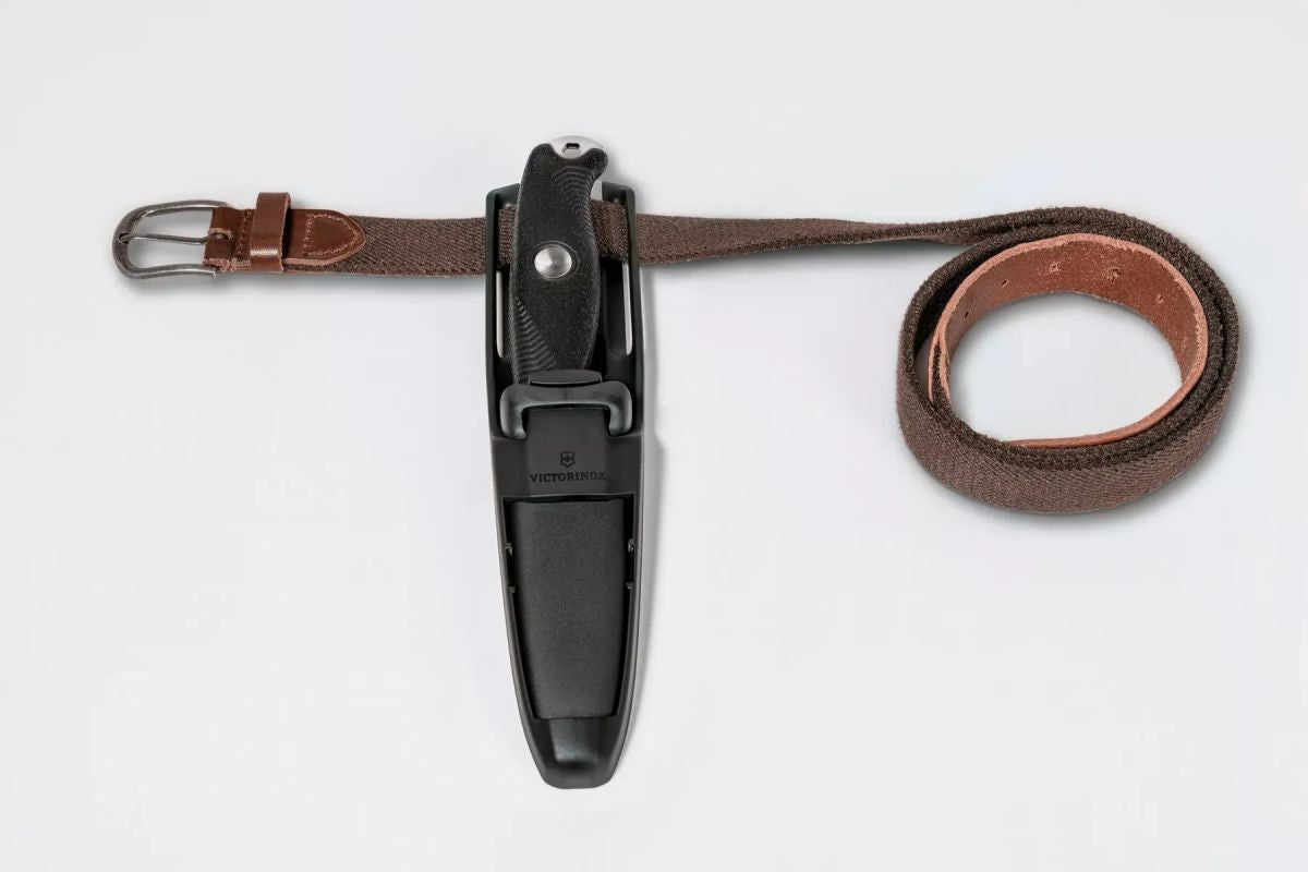 Μαχαίρι Victorinox Venture Pro Black Με Κιτ Επιβίωσης | www.lightgear.gr