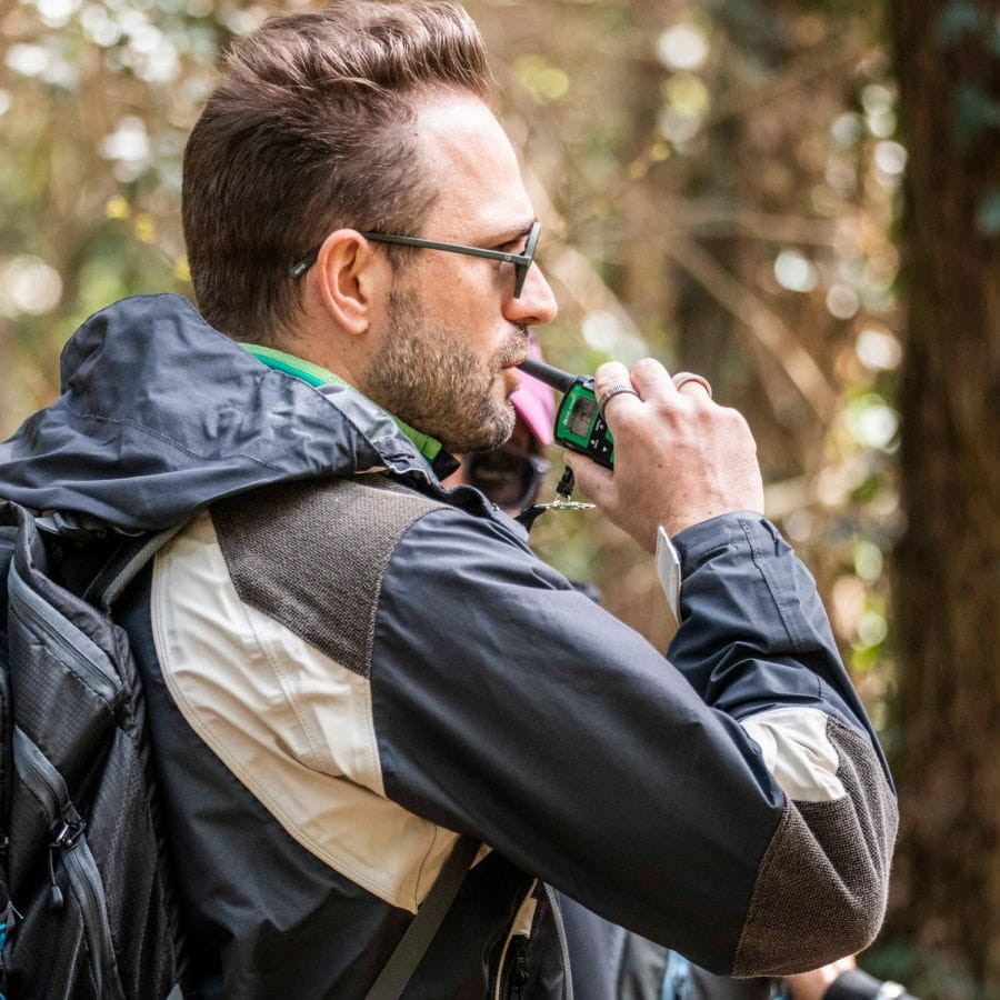 Ασύρματος Πομποδέκτης Midland XT30 PRO PMR με Μονόχρωμη Οθόνη Σετ 2τμχ Πράσινο | www.lightgear.gr