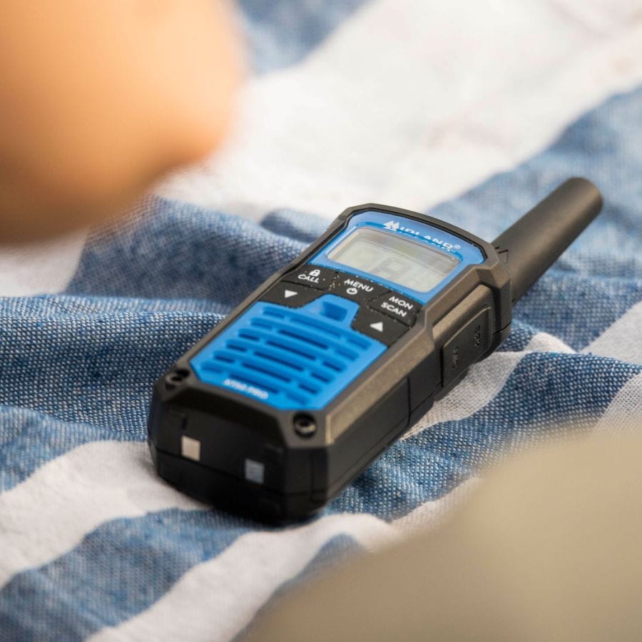 Ασύρματος Πομποδέκτης Midland XT50 PRO PMR με Μονόχρωμη Οθόνη Σετ 2τμχ Μπλε | www.lightgear.gr