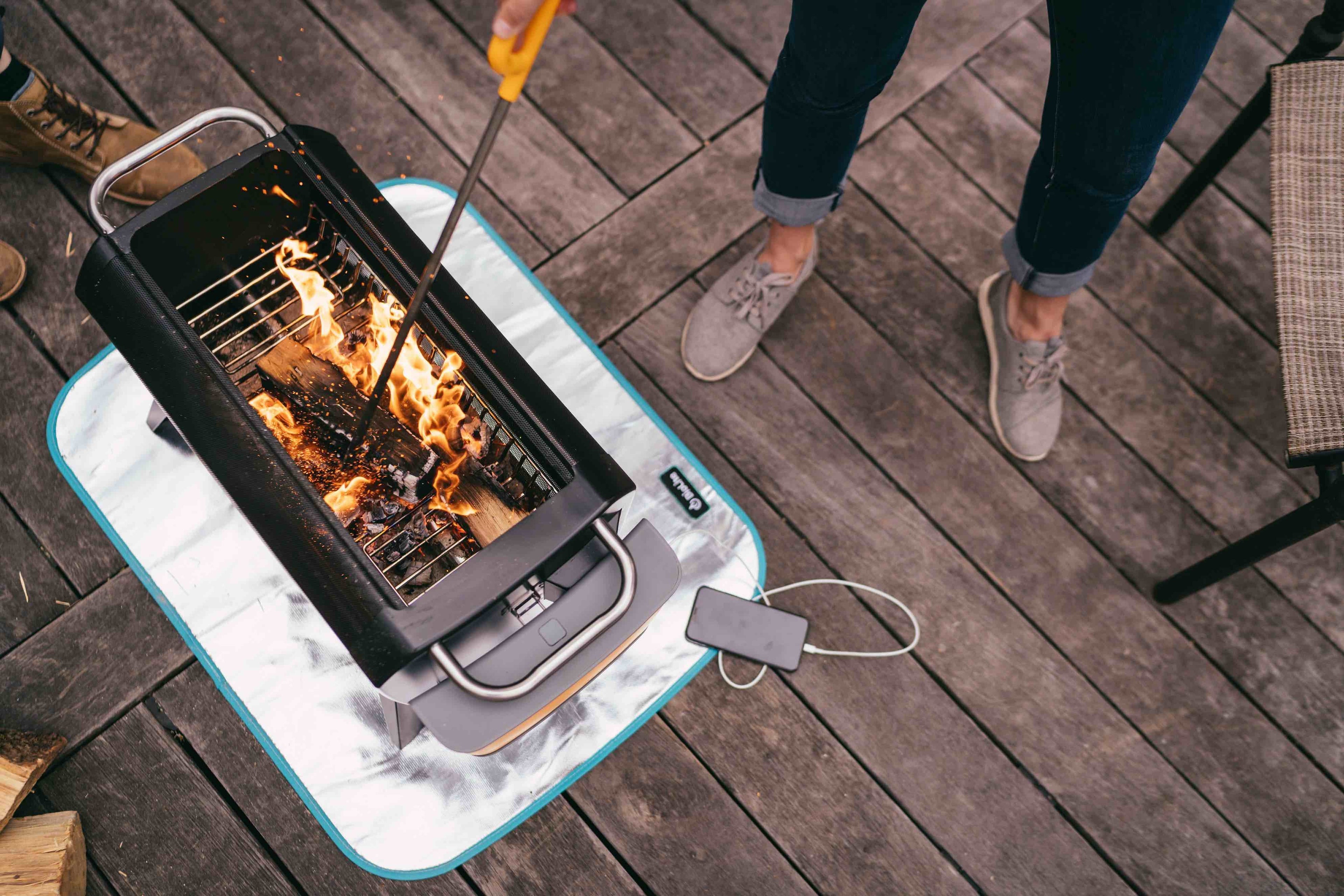 Πυρίμαχο Χαλί Biolite FirePit | www.lightgear.gr