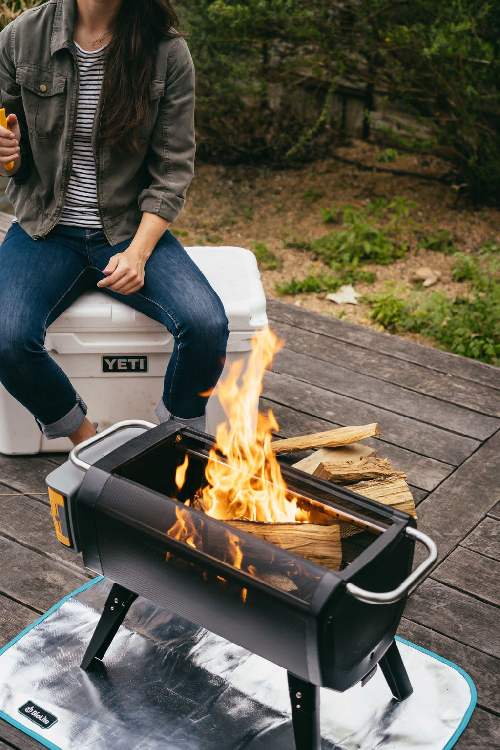 Πυρίμαχο Χαλί Biolite FirePit | www.lightgear.gr
