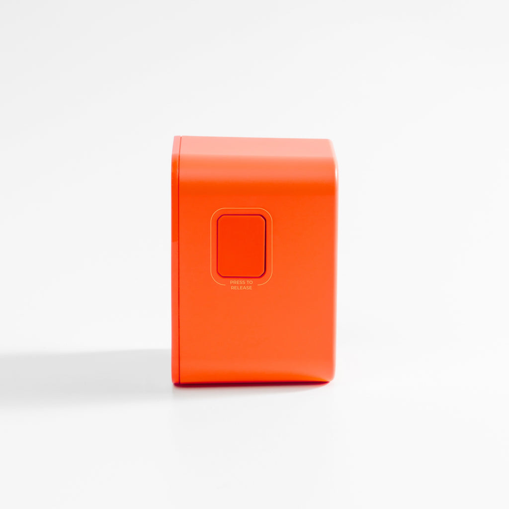Αντάπτορας Ταξιδιού Matador Global Travel Adapter  (orange) | www.lightgear.gr
