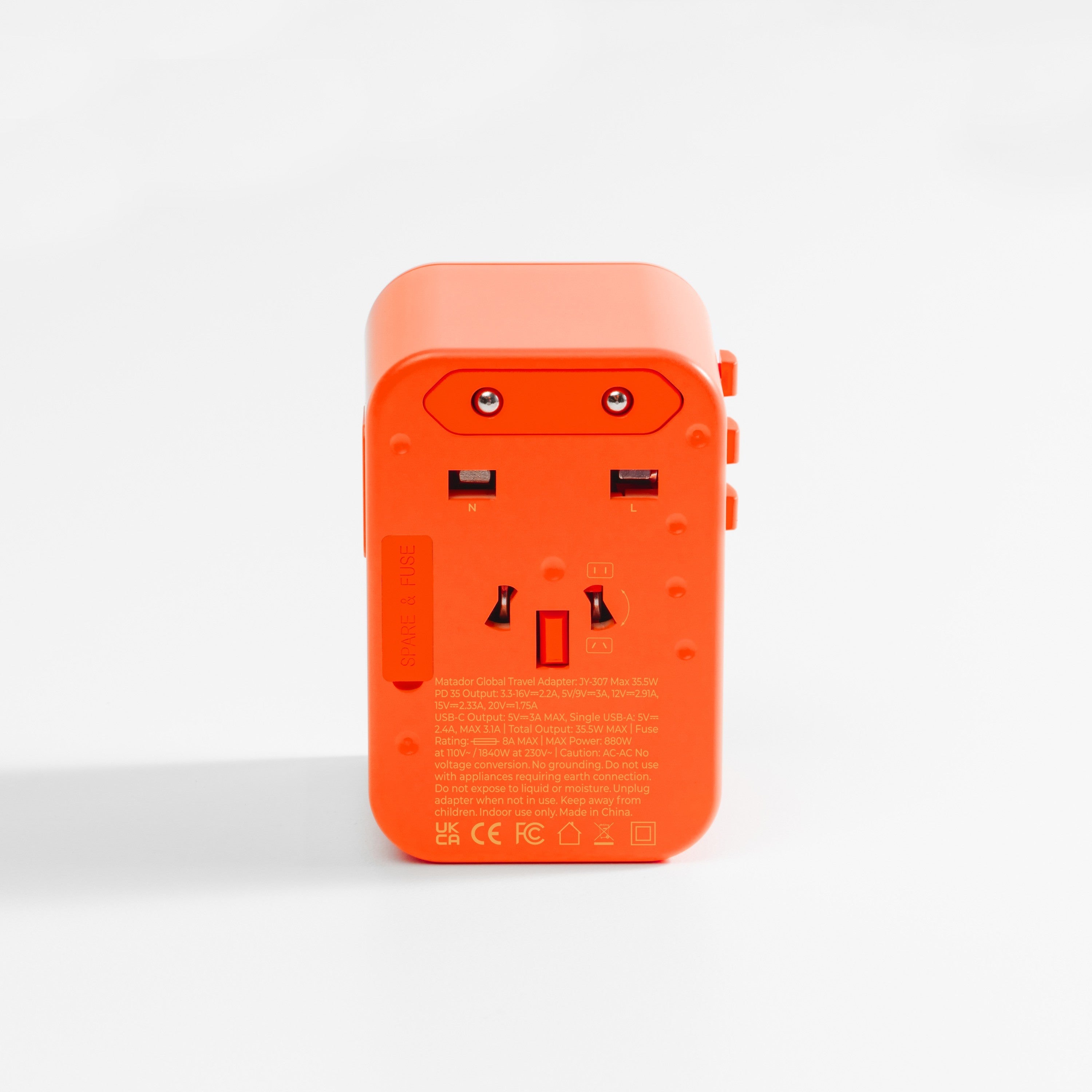Αντάπτορας Ταξιδιού Matador Global Travel Adapter  (orange) | www.lightgear.gr