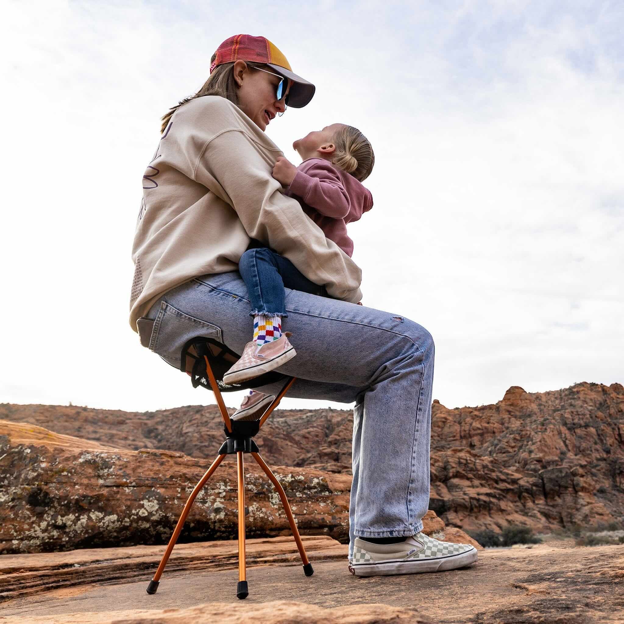 Σκαμπό Grand Trunk Compass 360° XT Stool (black) | www.lightgear.gr