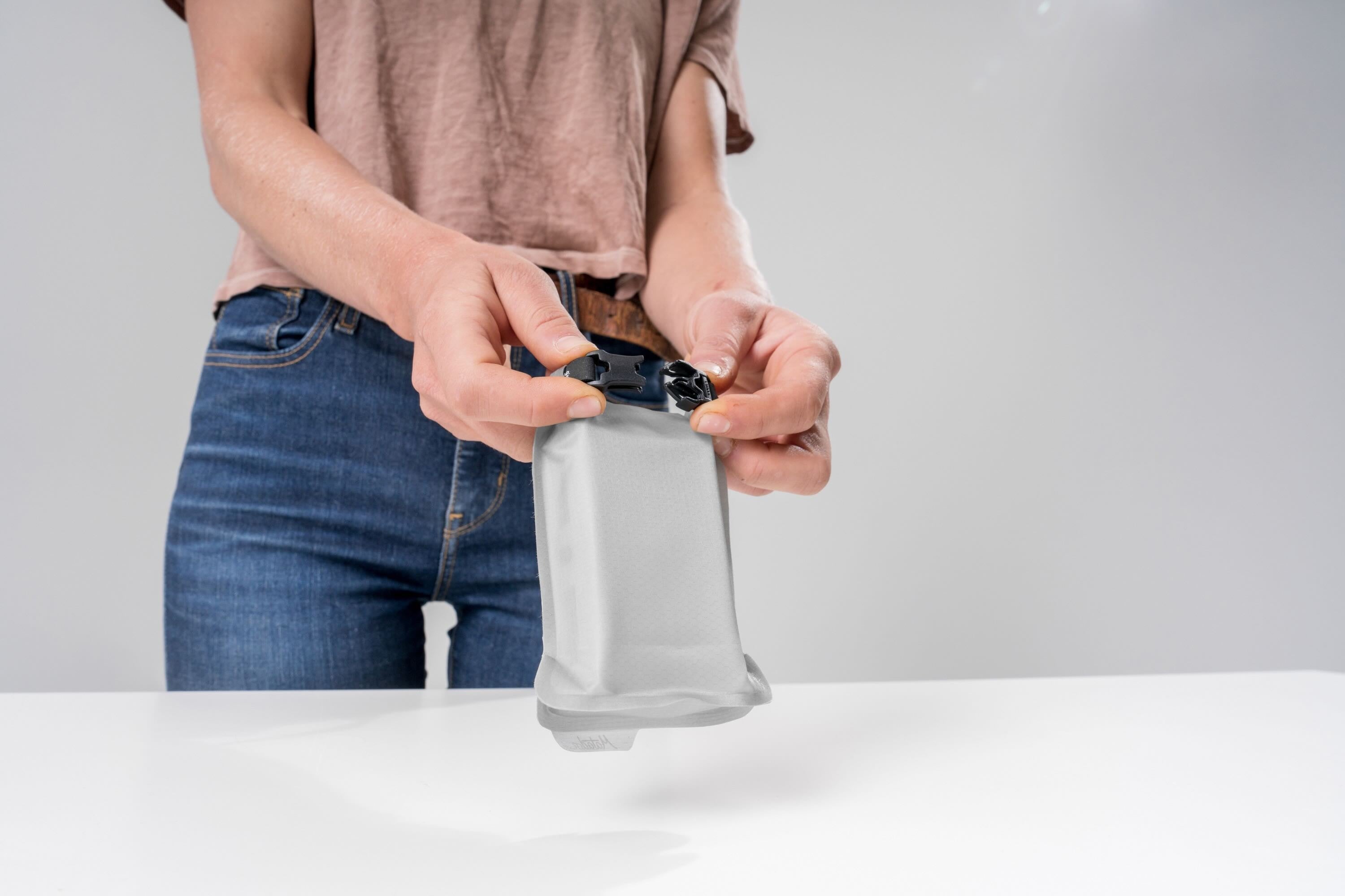 Αδιάβροχη Θήκη Matador Flatpak Soap Bar Case Άσπρο | www.lightgear.gr