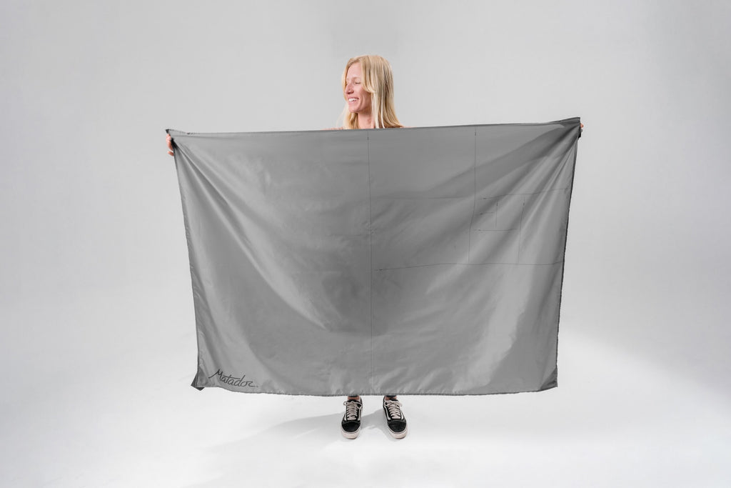Κουβέρτα Πικνίκ Matador Pocket  4.0 (black) | www.lightgear.gr