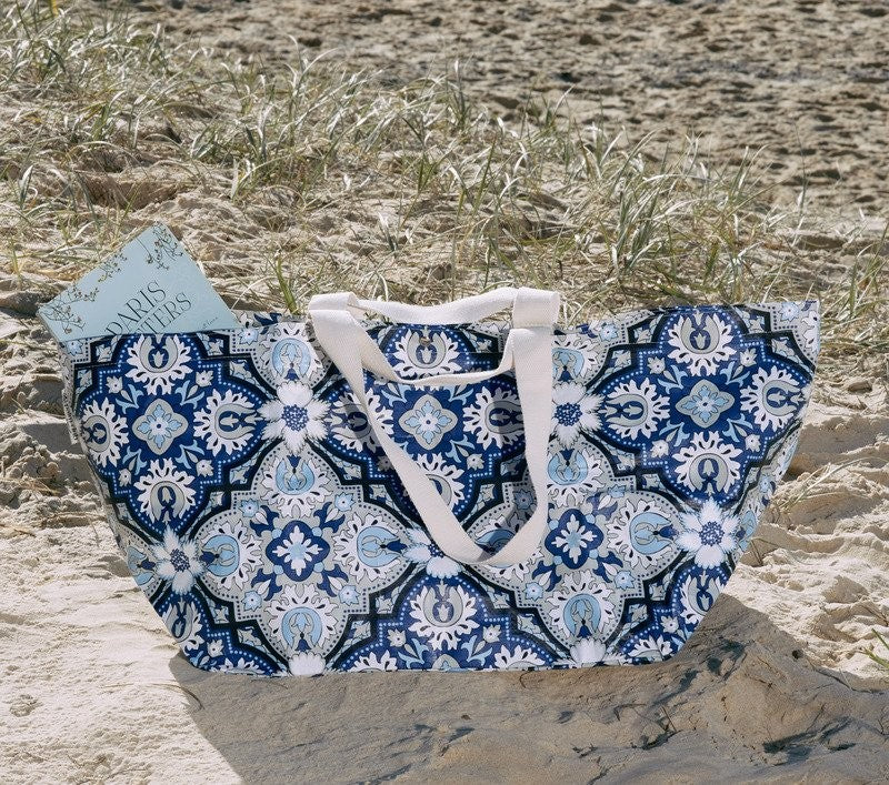Τσάντα Παραλίας Oztrail Bells Beach Blue Palm Club 80x34x36 cm | www.lightgear.gr