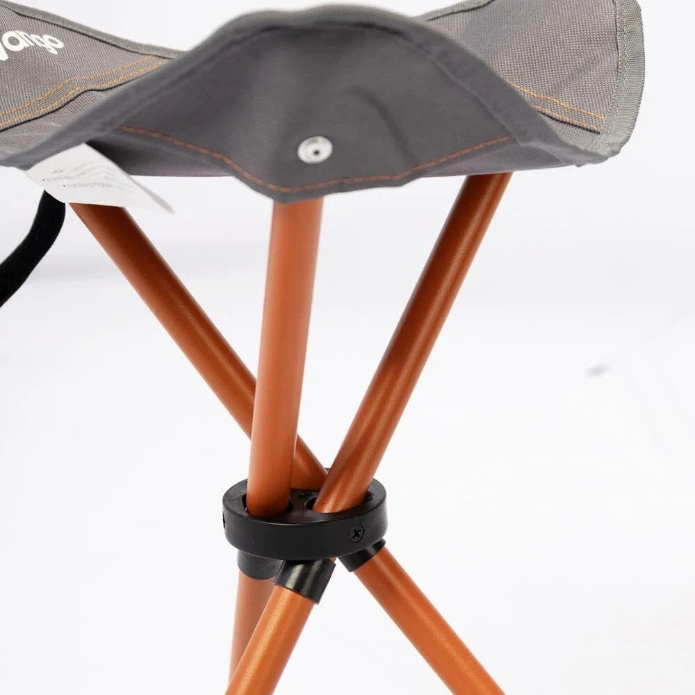 Πτυσσόμενο Τρίποδο Σκαμπό Vango Micro Stool Excalibur | www.lightgear.gr