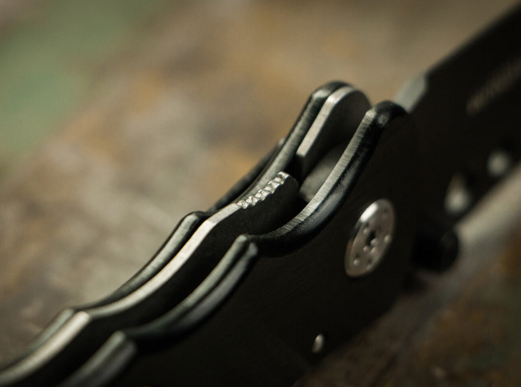 Διασωστικός Σουγιάς Boker Magnum Special Forces | www.lightgear.gr
