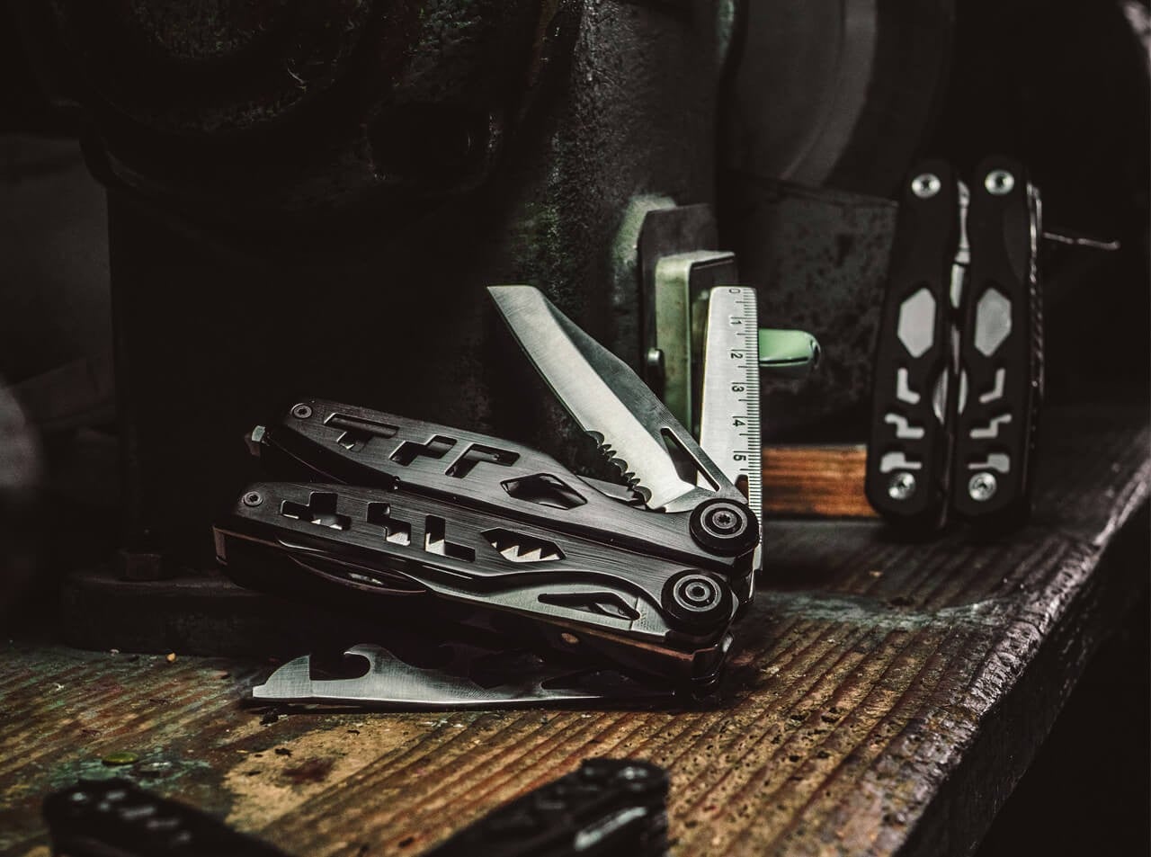 Πολυεργαλείο Boker Plus Specialist IΙ | www.lightgear.gr