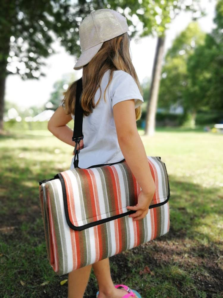 Κουβέρτα Πικνίκ Basic Nature Outdoor 200x150cm | www.lightgear.gr