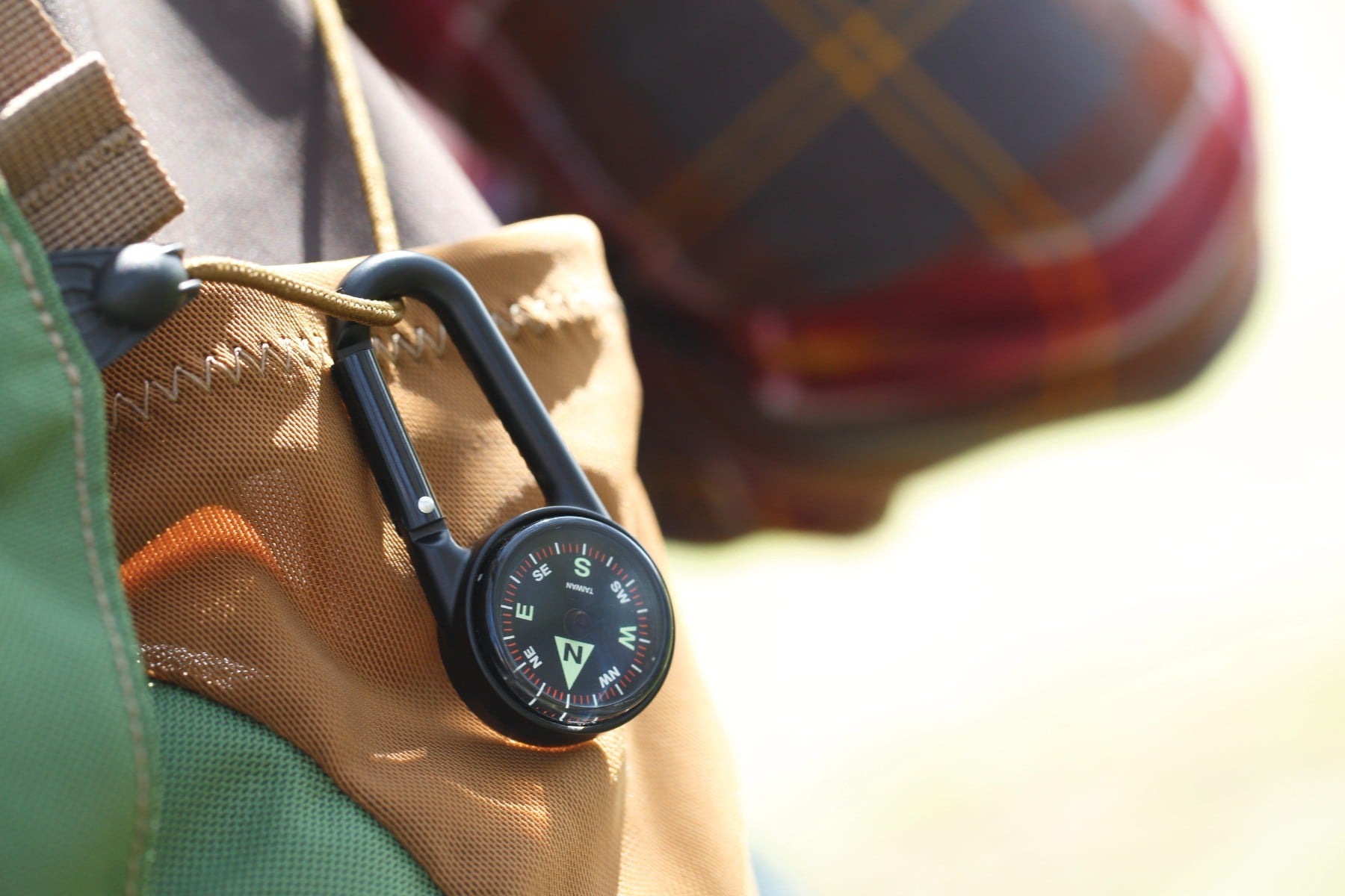 Πυξίδα Coghlans με Carabiner | www.lightgear.gr