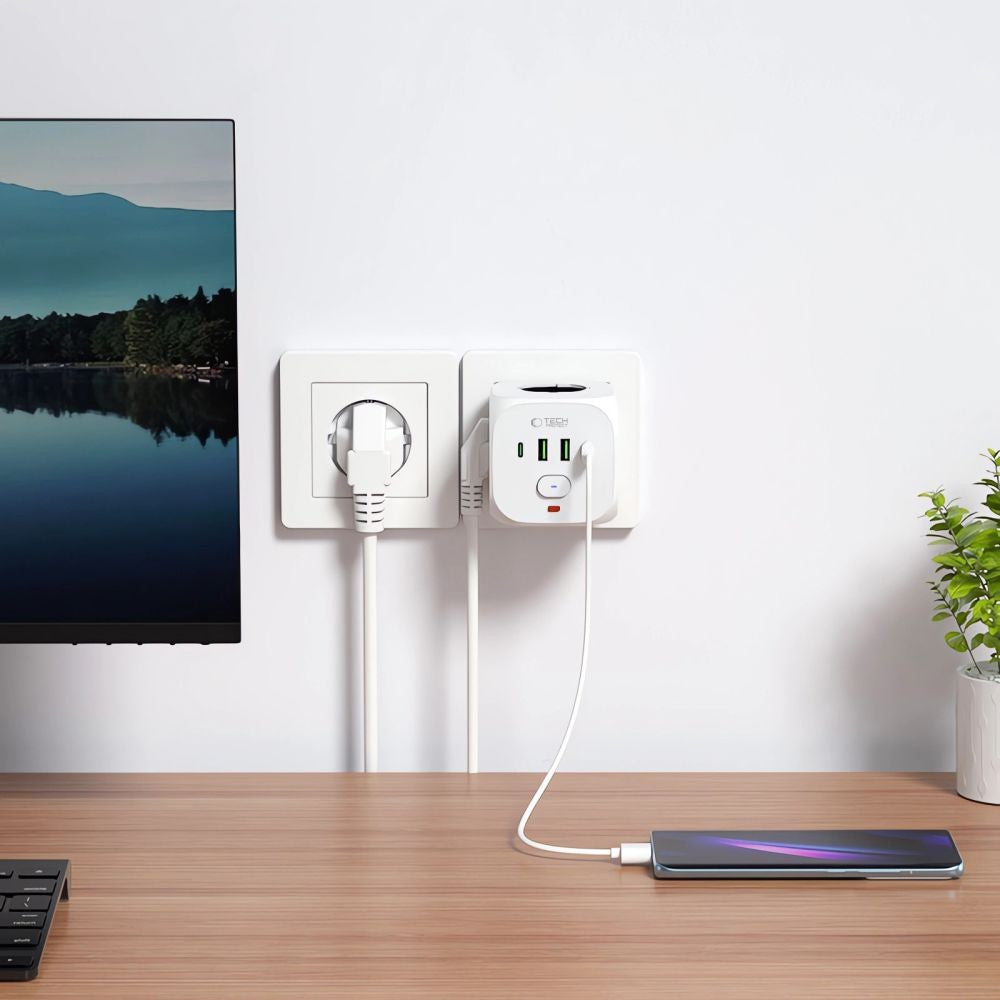 Πολύπριζο Tech-Protect PCL3x4 3x AC Schuko 2x USB-A 2x USB-C Λευκό | www.lightgear.gr