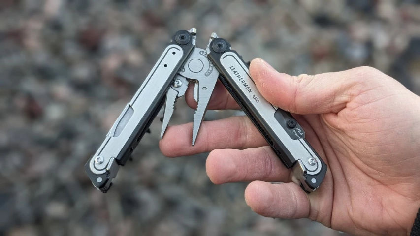 Πως να επιλέξετε ένα πολυεργαλείο | lightgear | blog