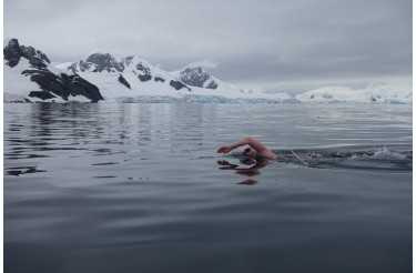 Τα πλεονεκτήματα της κολύμβησης σε κρύο νερό